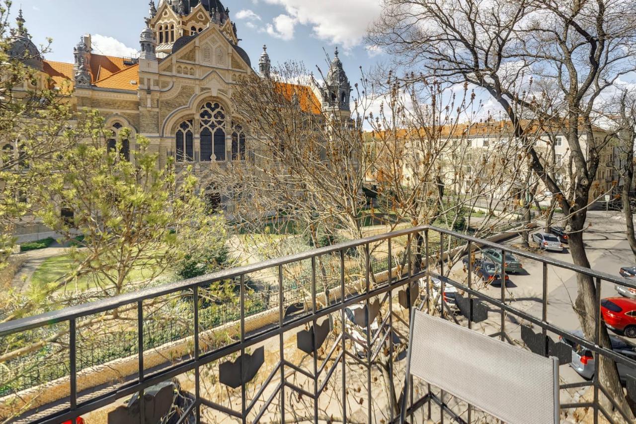 Synagoge view loft bestern Szeged Buitenkant foto